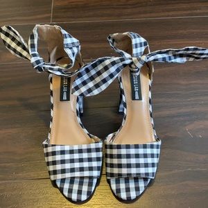Gingham tie heeled sandals